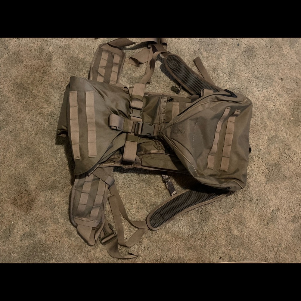 Eberlestock J34 Carry Backpack View 2